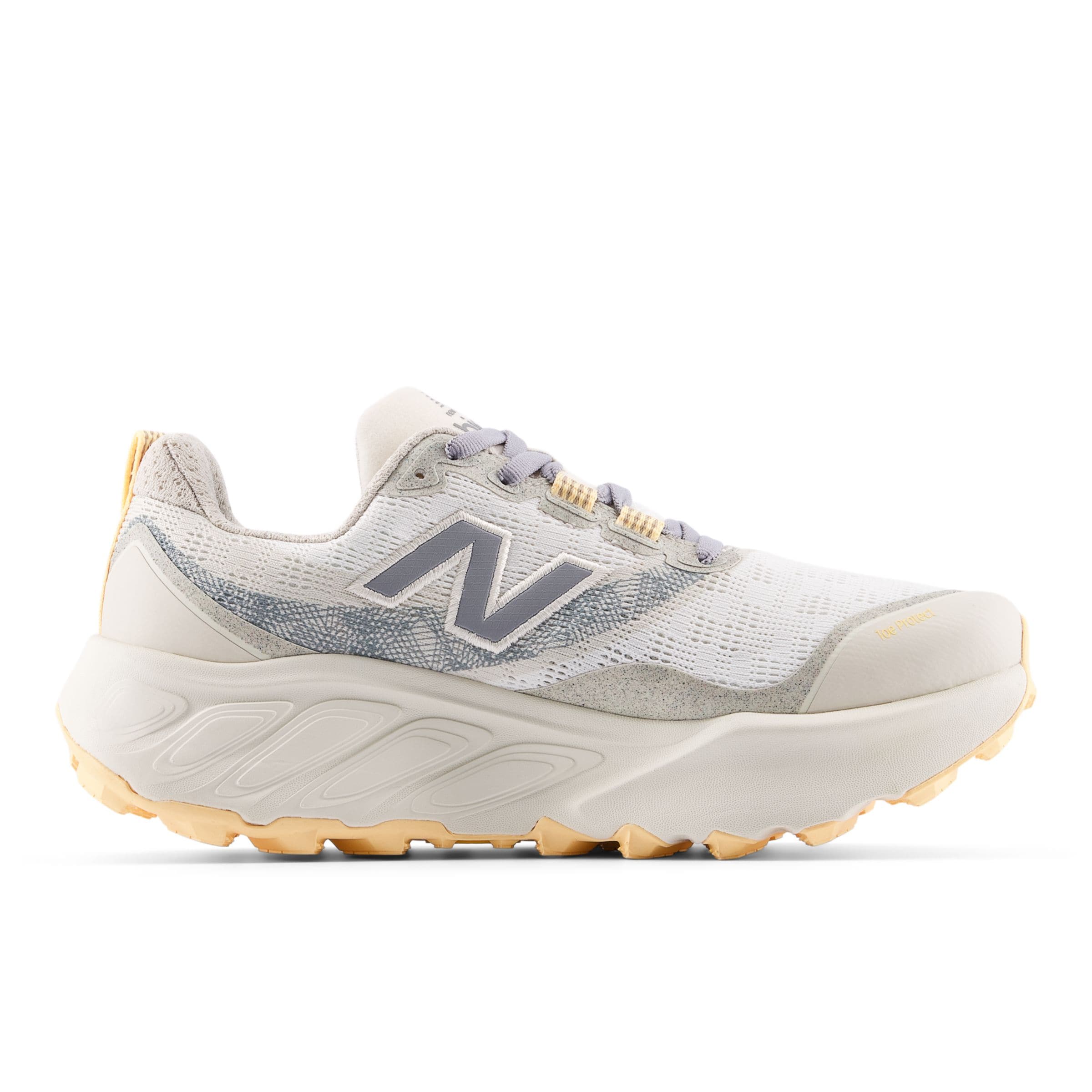 Chaussure de course 'Hierro v9' new balance en blanc