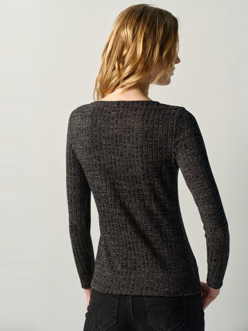 KOROSHI Shirt in Grau