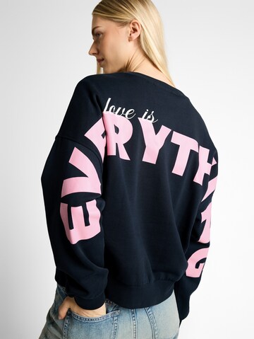 TOM TAILOR DENIM Μπλούζα φούτερ σε μπλε