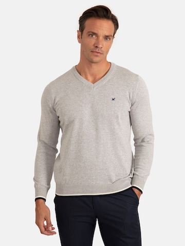 Williot Sweater in Grey: front