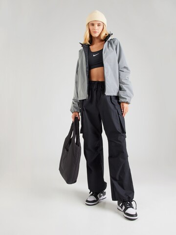 Nike Sportswear Преходно яке 'DVN' в сиво