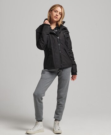 Superdry Jacke in Schwarz