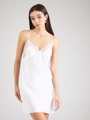 Lenjerie sexy 'Peonie' de la Hunkemöller pe alb: față