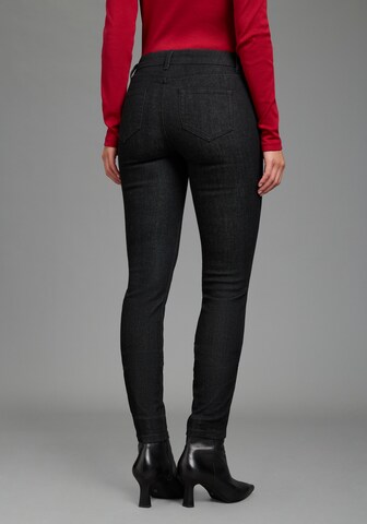 ARIZONA Skinny Jeans in Schwarz
