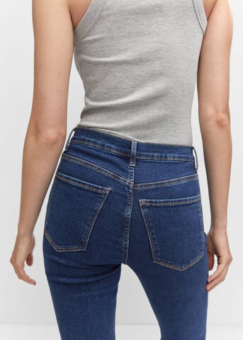 MANGO Flared Jeans 'sienna' i blå
