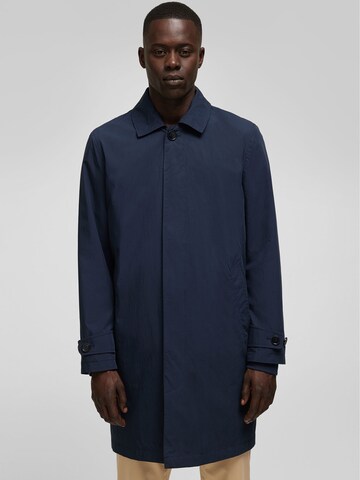 HECHTER PARIS Between-seasons coat in Blue: front