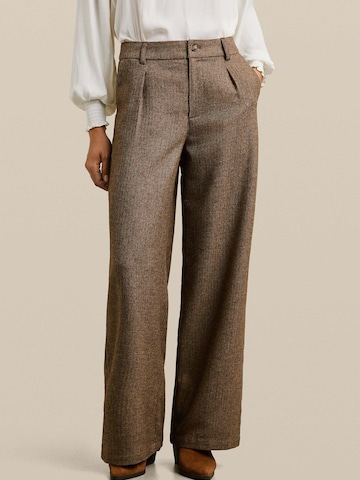 Pepe Jeans Loosefit Bandplooibroek in Bruin: voorkant