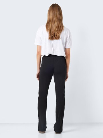 évasé Pantalon 'Jasa' Noisy may en noir