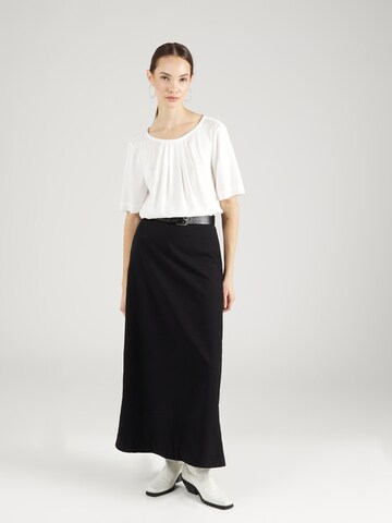 s.Oliver BLACK LABEL Halenka – bílá