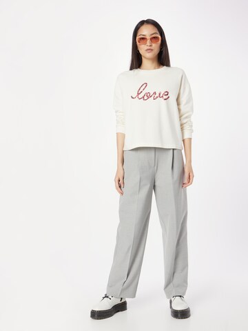 ABOUT YOU Sweatshirt 'Valentine' in Wit