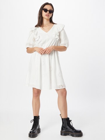 Robe d’été ONLY en blanc