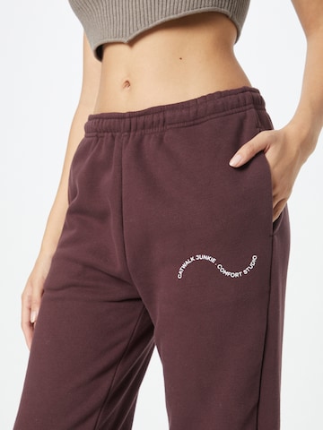 Effilé Pantalon Comfort Studio by Catwalk Junkie en marron