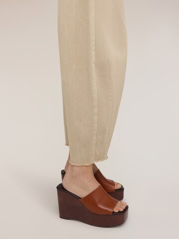 MOTIVI Loose fit Trousers in Beige
