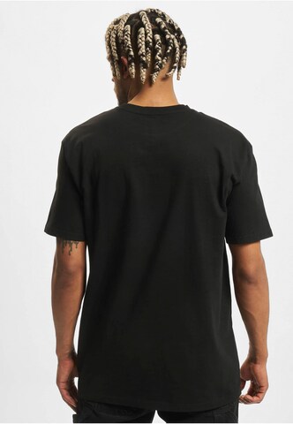 Tricou de la MT Upscale pe negru
