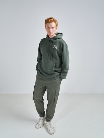 ABOUT YOU x Swalina&Linus Sweatshirt 'Tamme' in Groen