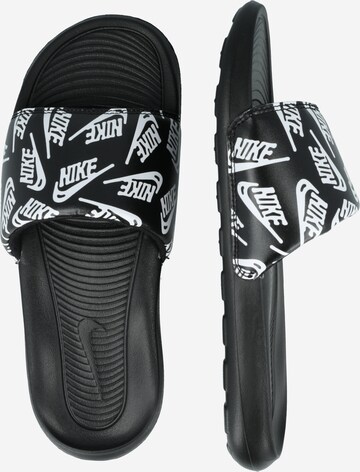 Nike SportswearNatikače s potpeticom 'VICTORI ONE SLIDE PRINT' - crna boja