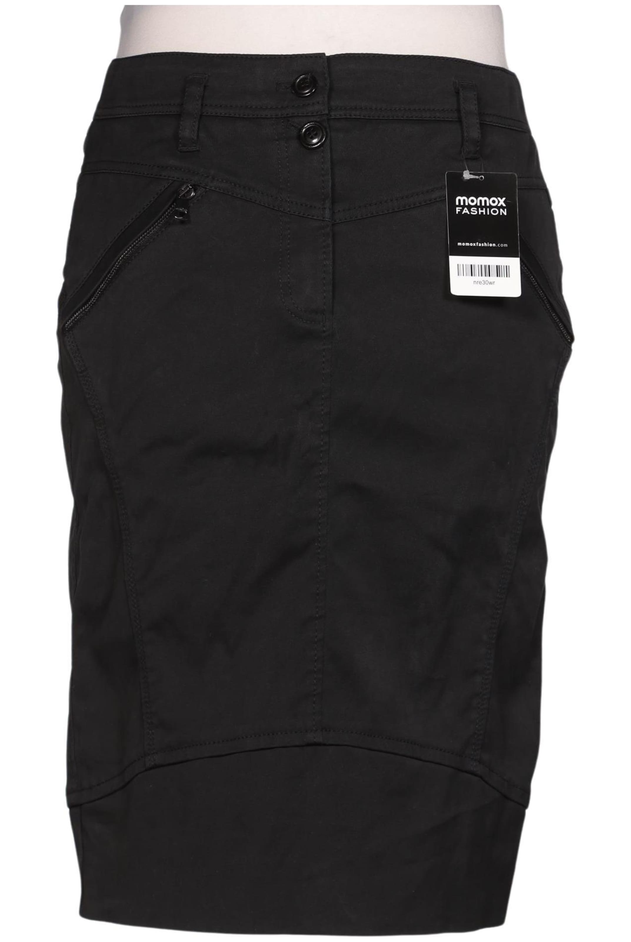 Marc Cain Skirt in L in Black: front