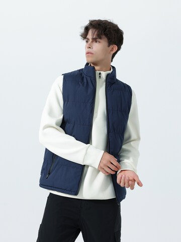 Youthup Vest in Blue