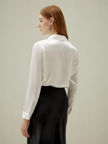 Lilysilk Blouse in Wit
