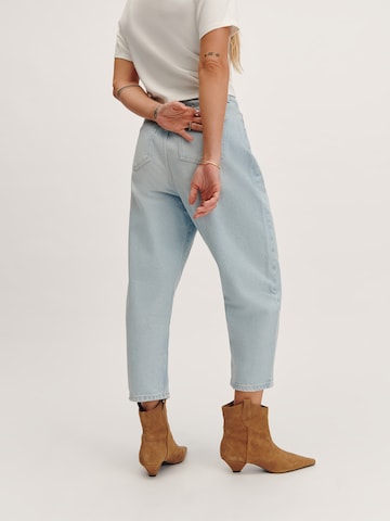 Tatiana Zidekova Barrel Farmer - kék