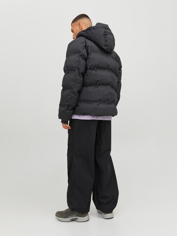 JACK & JONES Winterjas 'Sweep' in Zwart