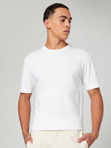 Guido Maria Kretschmer Men - Camiseta 'Simon' en blanco: frente