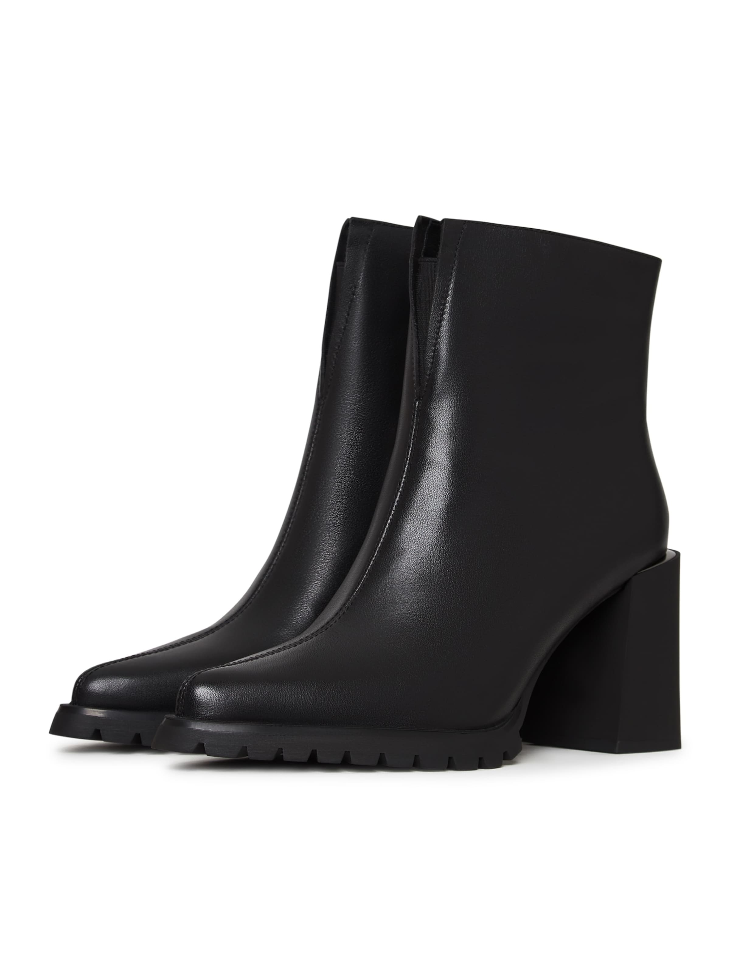 CESARE GASPARI Bootie in Black