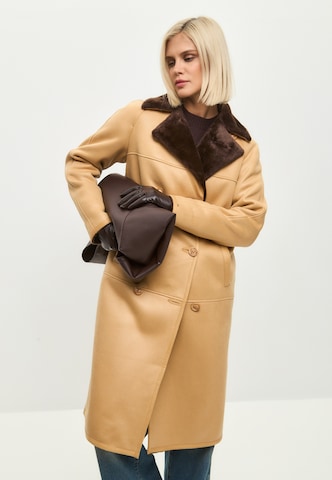 CESARE GASPARI Mantel in Beige