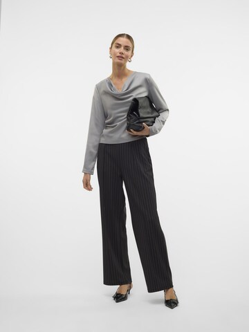 VERO MODA Blouse 'NOELE' in Grey