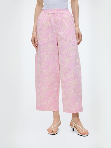 regular Pantaloni ' Flowercras ' di Crās in rosa