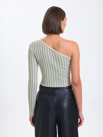 Pullover di Hiccup in beige