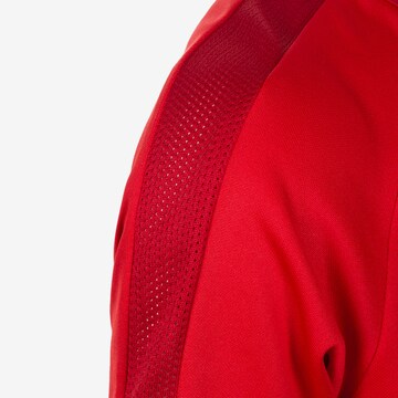 NIKE Trainingsshirt in Rot