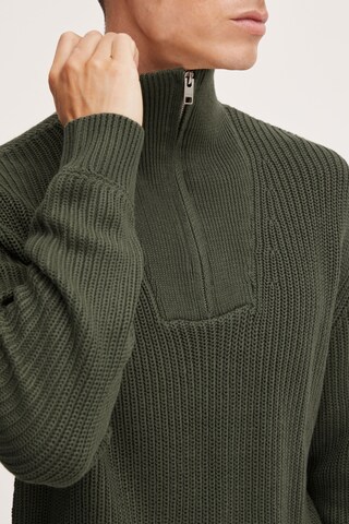 !Solid Pullover in Grün