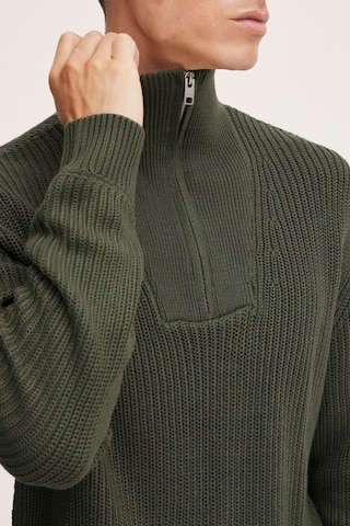 !Solid Pullover in Grün