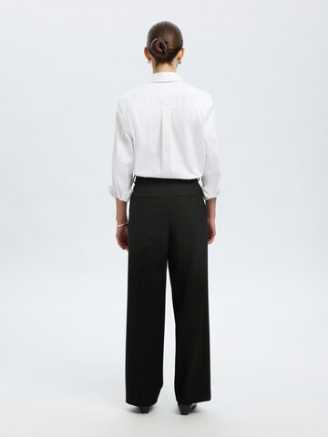 SELECTED - Pierna ancha Pantalón plisado 'SLFRITA' en negro