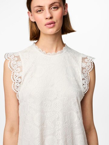 Robe 'OLLINE' PIECES en blanc