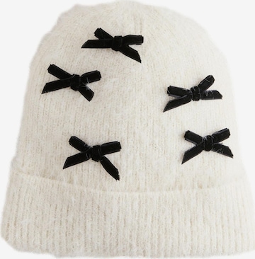 balta Next Megzta kepurė: priekis