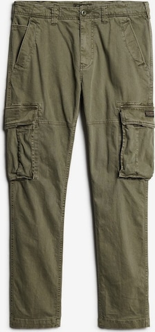 regular Pantaloni cargo 'Core' di Superdry in verde: frontale