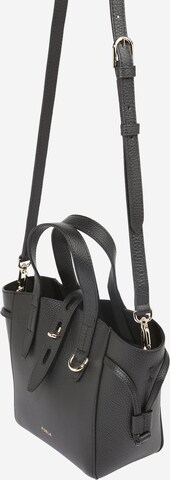 FURLA - Bolso de mano en negro: frente