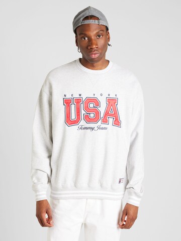 Tommy Jeans - Sudadera 'ARCHIVE GAMES TEAM USA' en gris: frente
