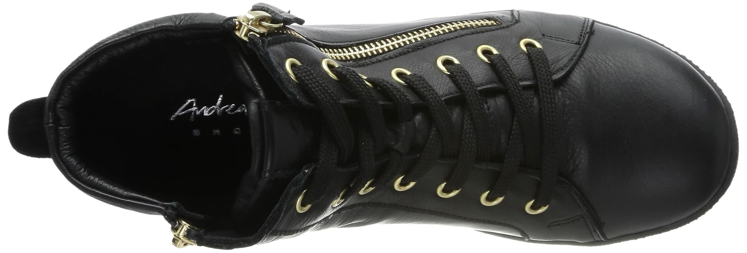 Esgano Booties in Black