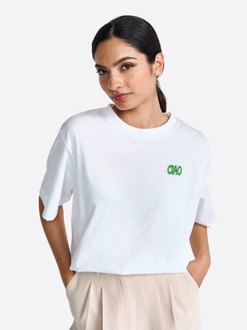 Maglia extra large di Rich & Royal in bianco: frontale