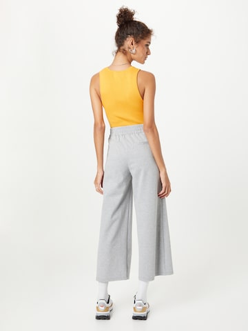 ICHI Wide leg Pleat-Front Pants 'Kate' in Grey