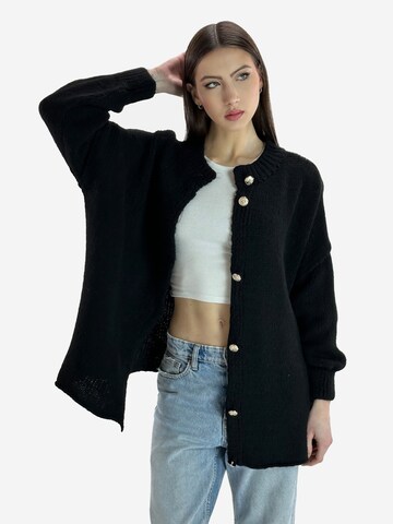 Elara Strickjacke in Schwarz: Vorderseite