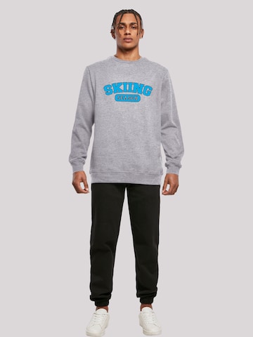 F4NT4STIC Sweatshirt 'Skiing Season' in Grijs