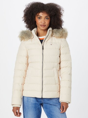 Tommy Jeans Winterjas 'Essential' in Beige: voorkant