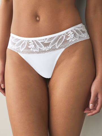 Next - Tanga en blanco: frente