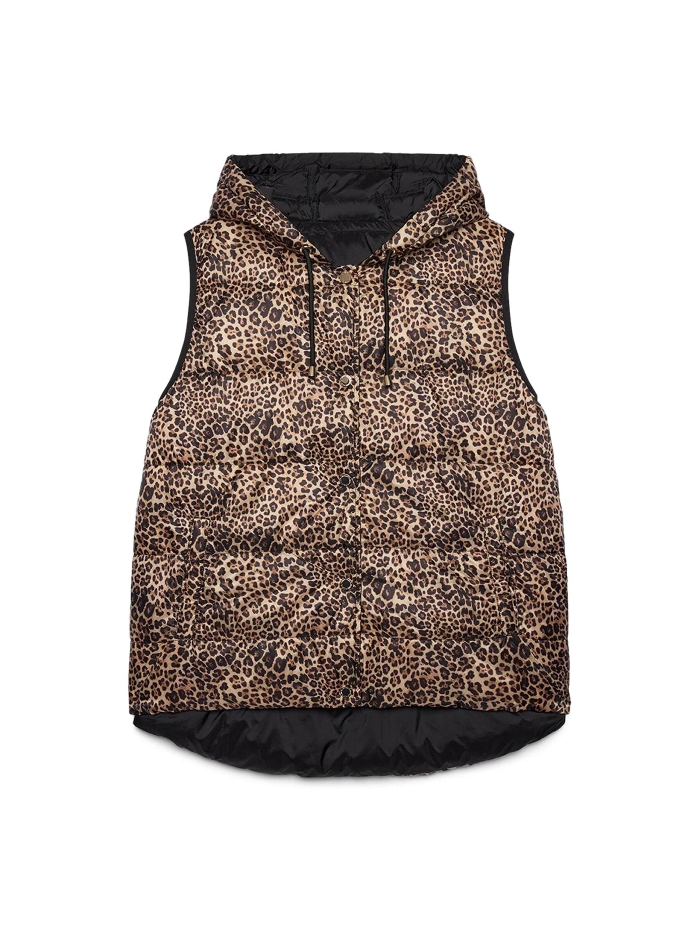 Fiorella Rubino Winter jacket in Beige: front