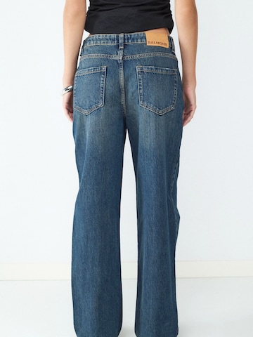 BALMOHK Loosefit Farkut värissä sininen