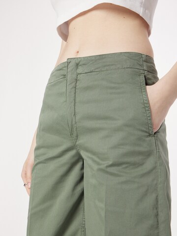 regular Pantaloni con piega frontale 'FRIEND' di DRYKORN in verde